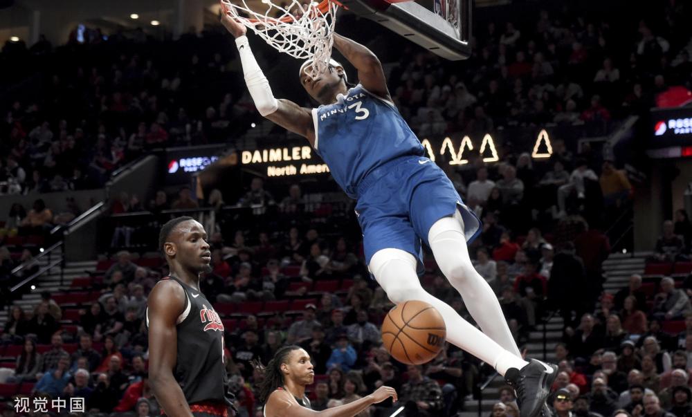 他虽然并未 他虽然并未