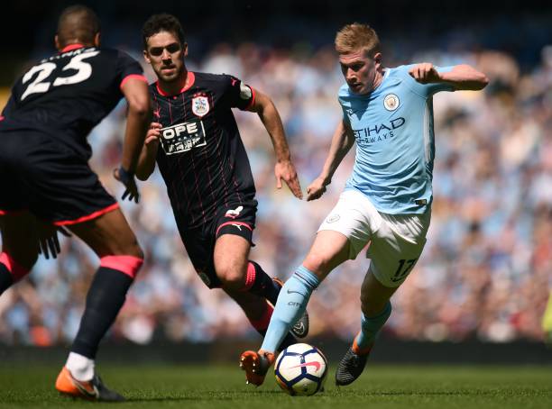 据天然优势 据天然优势