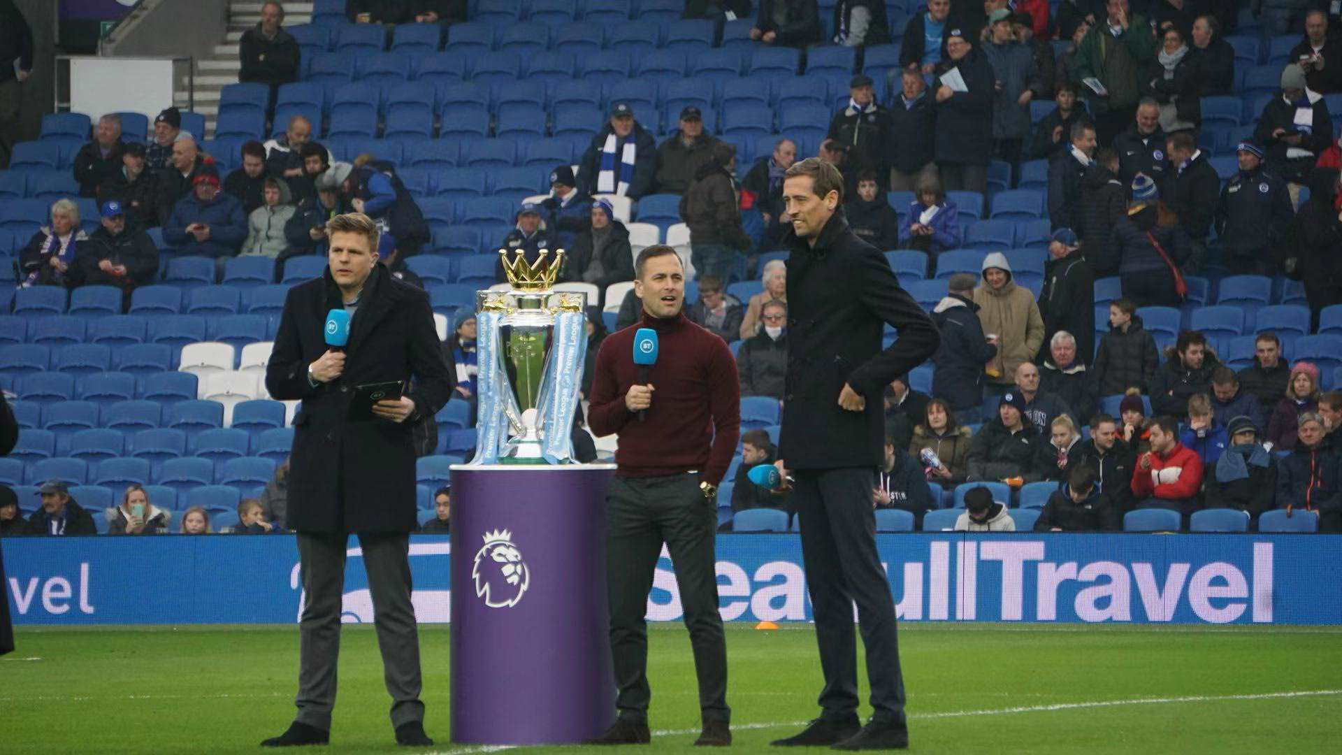 与地方政府 与地方政府